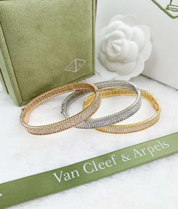 Picture of Van Cleef Arpels Bracelet _SKUVanCleef&Arpelsbracelet091211516239